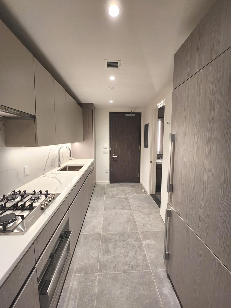 133-36 37th Avenue # 3K, Flushing, NY 11354