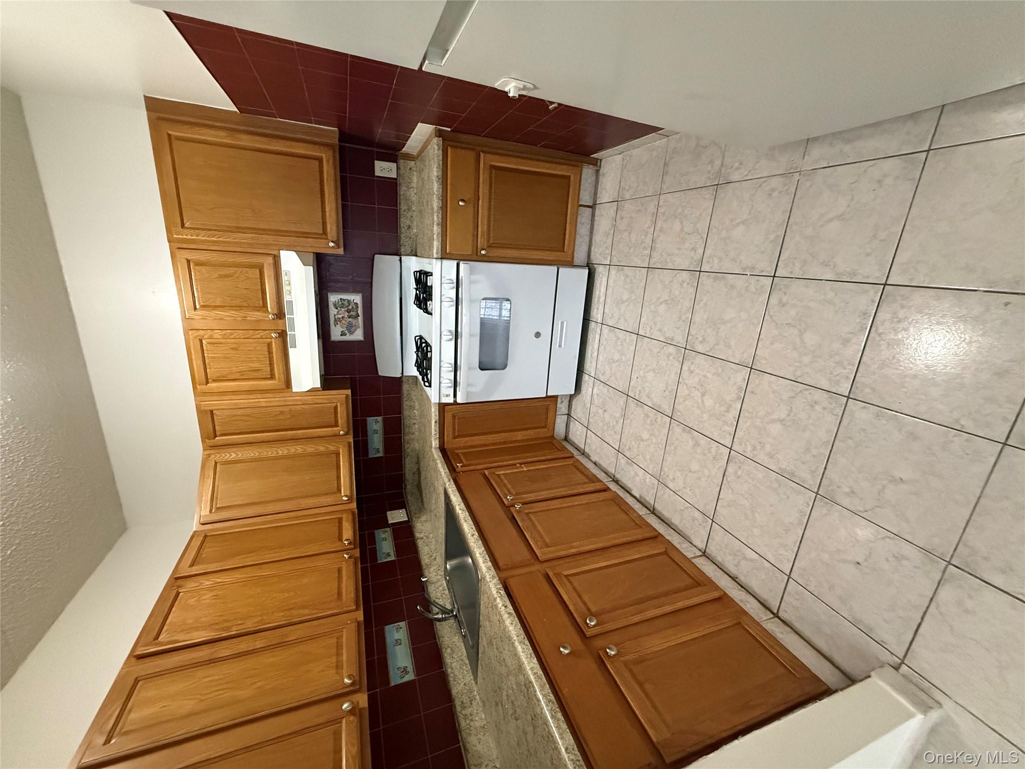 769 Saint Anns Avenue # B, Bronx, NY 10456