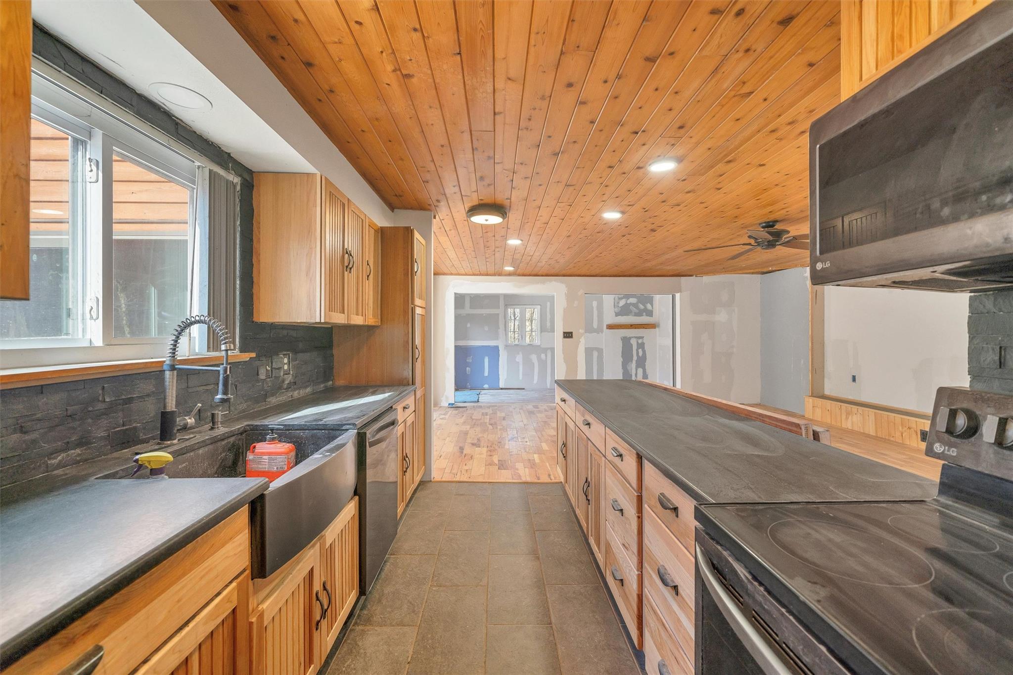 39 Meadowlark Lane, Woodridge, NY 12789