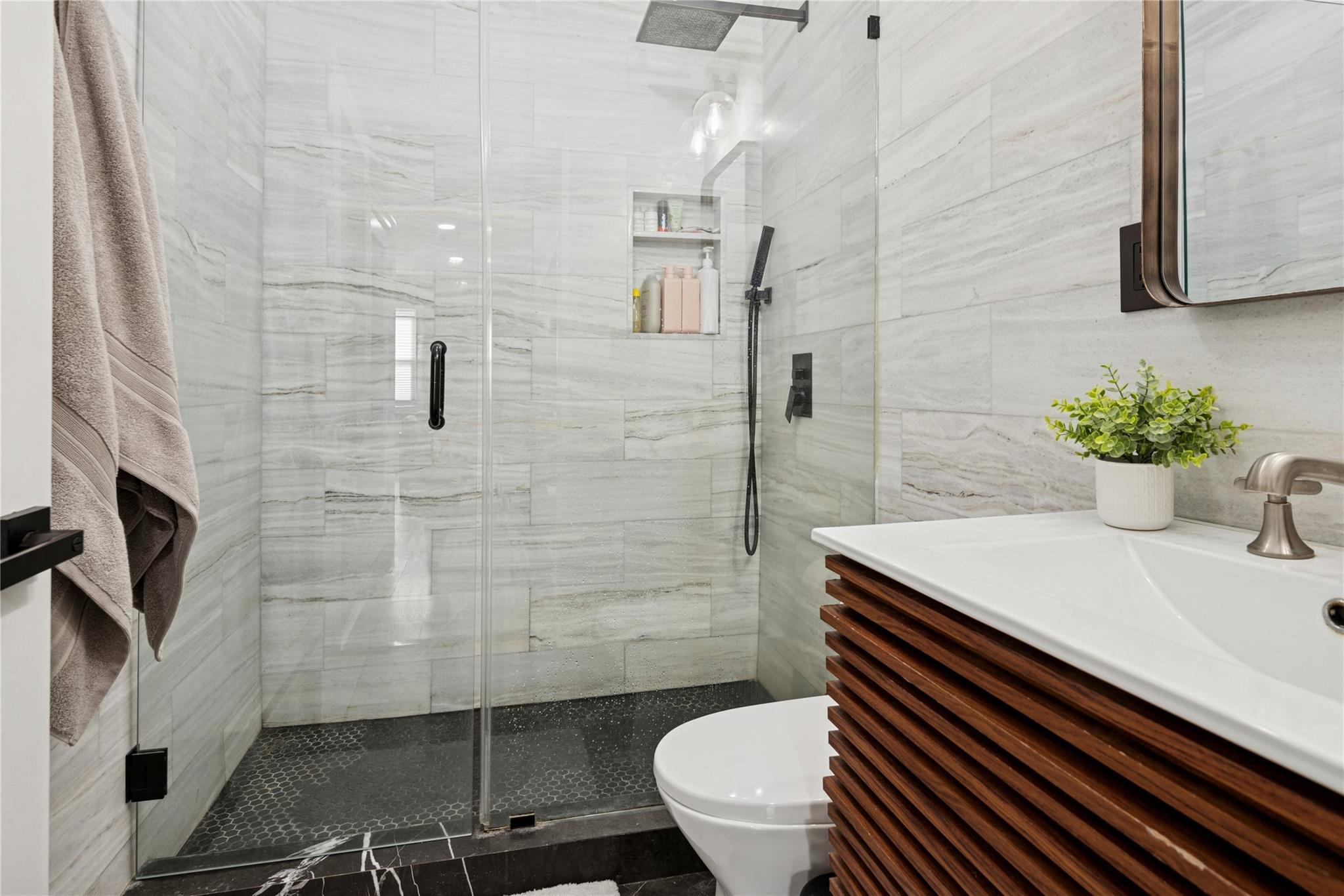 34 Chase Lane, Levittown, NY 11756