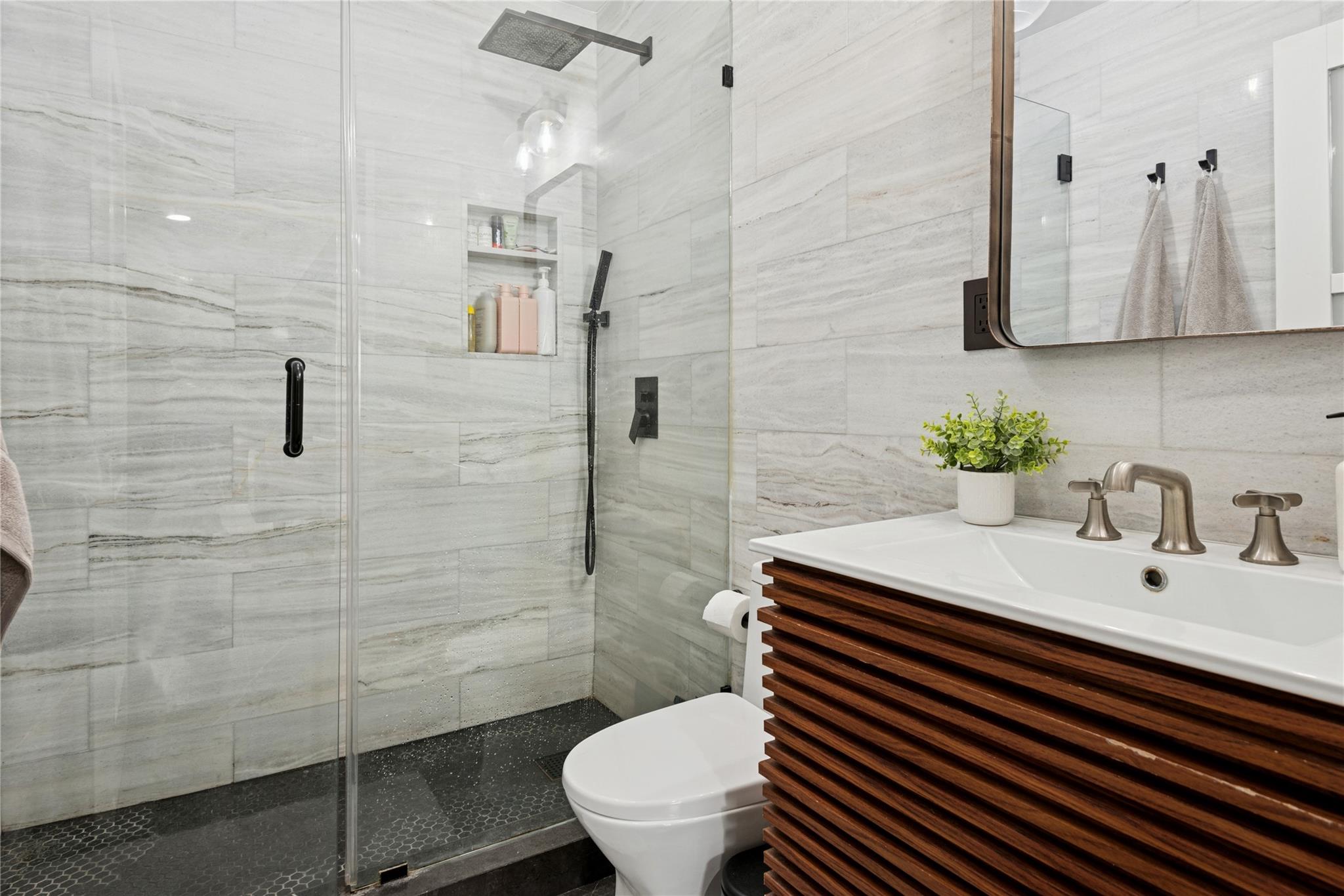 34 Chase Lane, Levittown, NY 11756