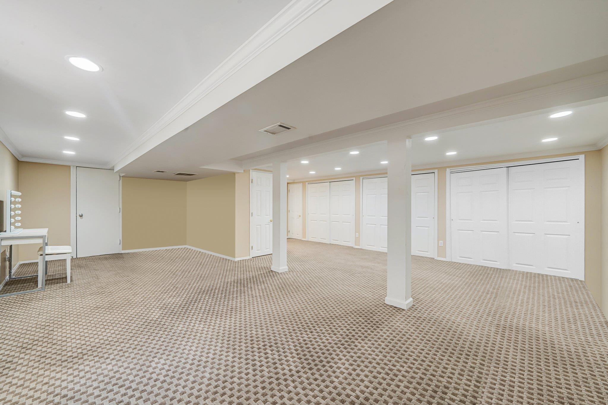 92 Dovecote Lane, Commack, NY 11725