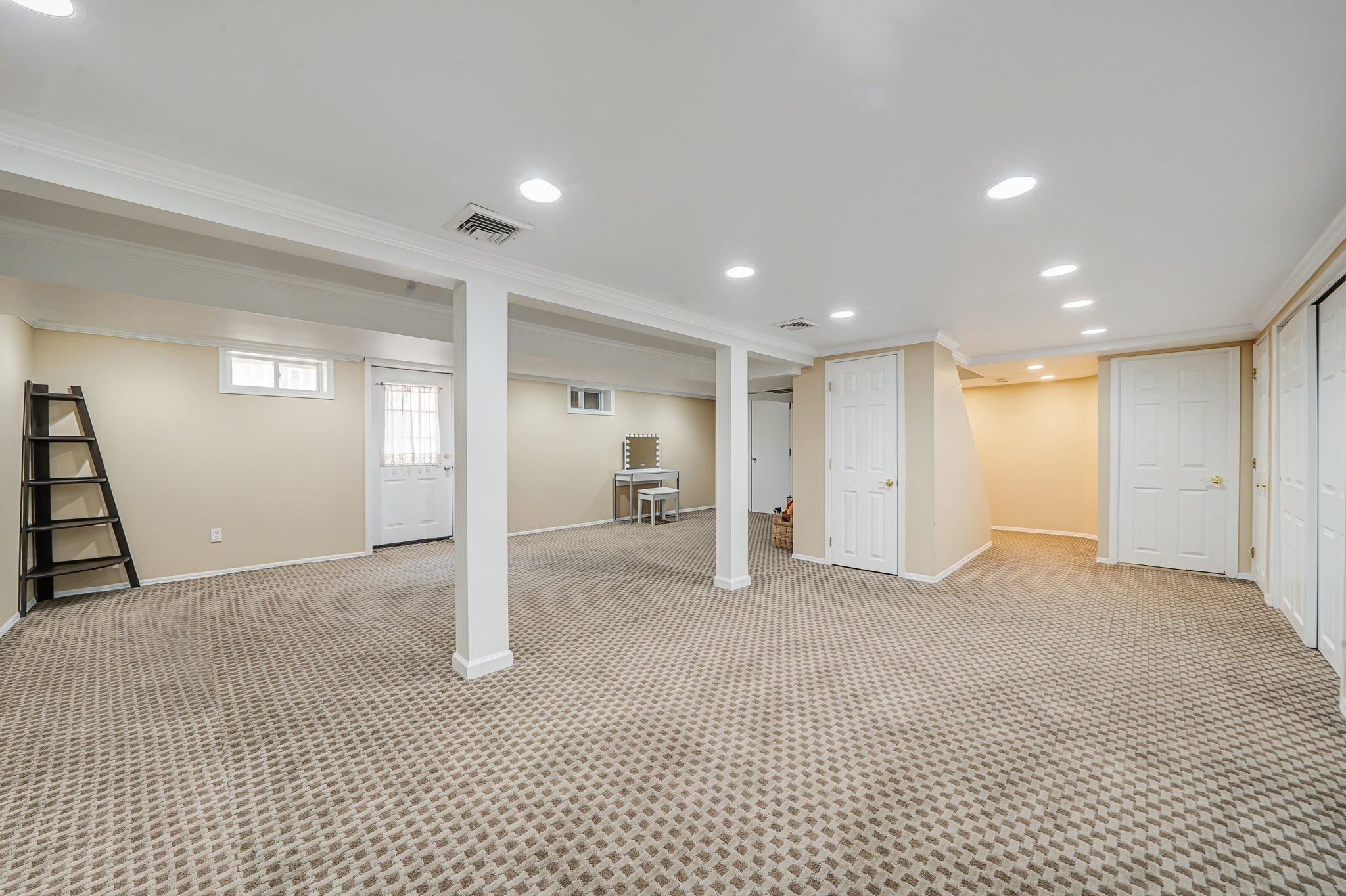 92 Dovecote Lane, Commack, NY 11725