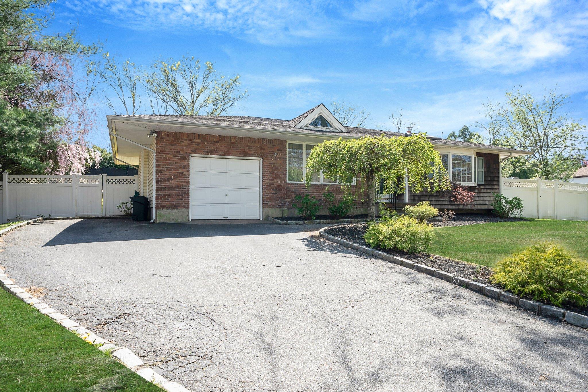 92 Dovecote Lane, Commack, NY 11725