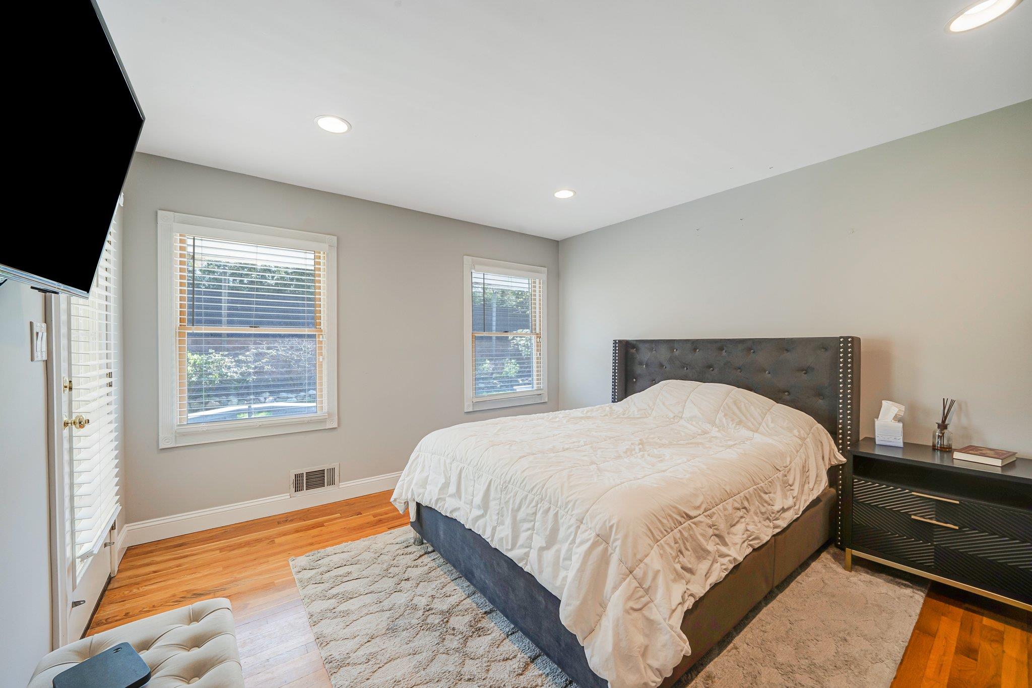 92 Dovecote Lane, Commack, NY 11725