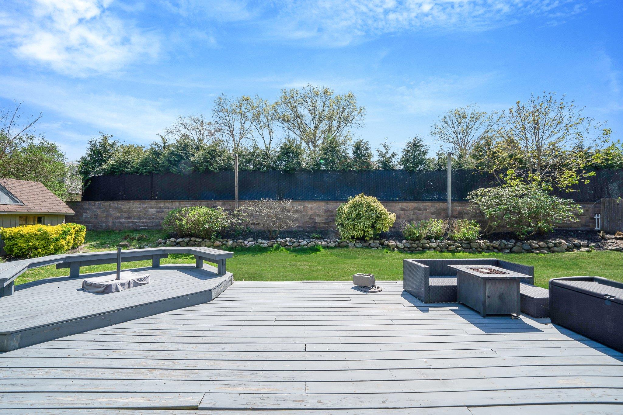 92 Dovecote Lane, Commack, NY 11725