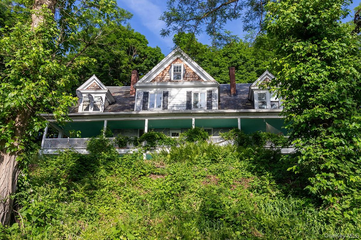 158 Greendale Road, Hudson, NY 12534