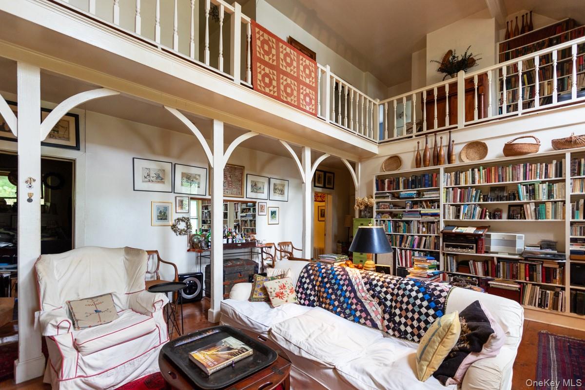 158 Greendale Road, Hudson, NY 12534