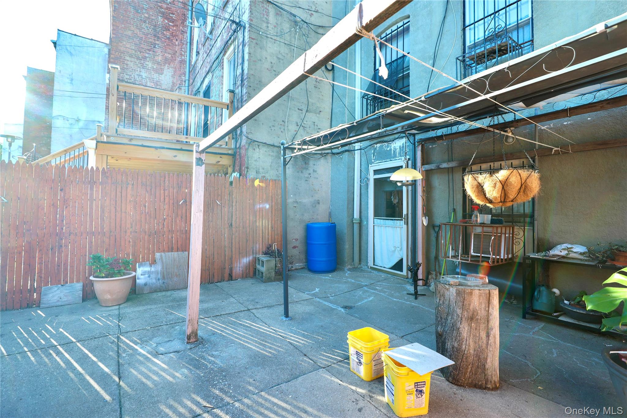 432 Jamaica Avenue, Brooklyn, NY 11207