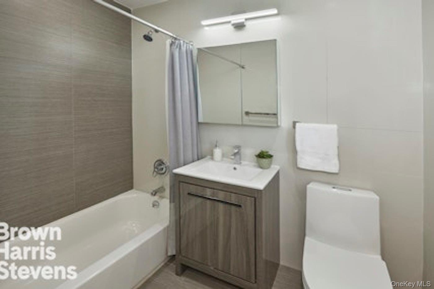 4601 Henry Hudson Parkway # A7, Bronx, NY 10471