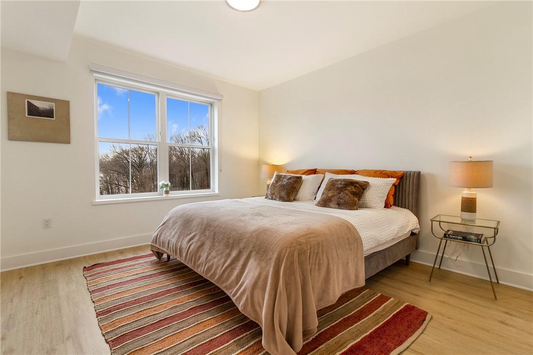 18 EDGEWATER Place # 402, Beacon, NY 12508