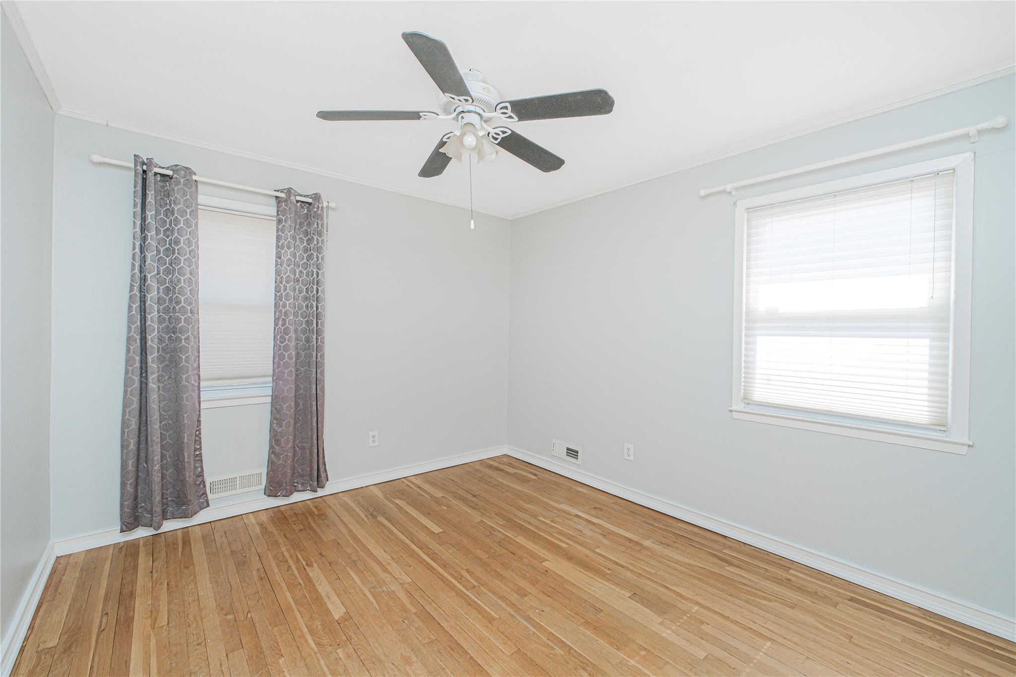 83 Vincent Ave, Staten Island, NY 10306