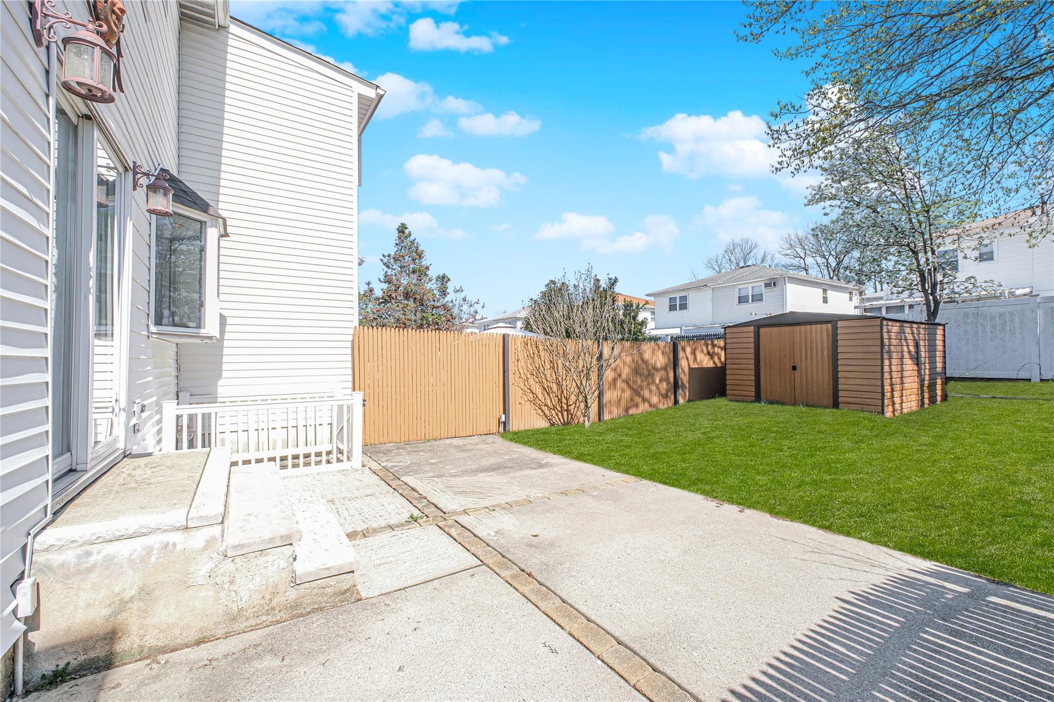 83 Vincent Ave, Staten Island, NY 10306