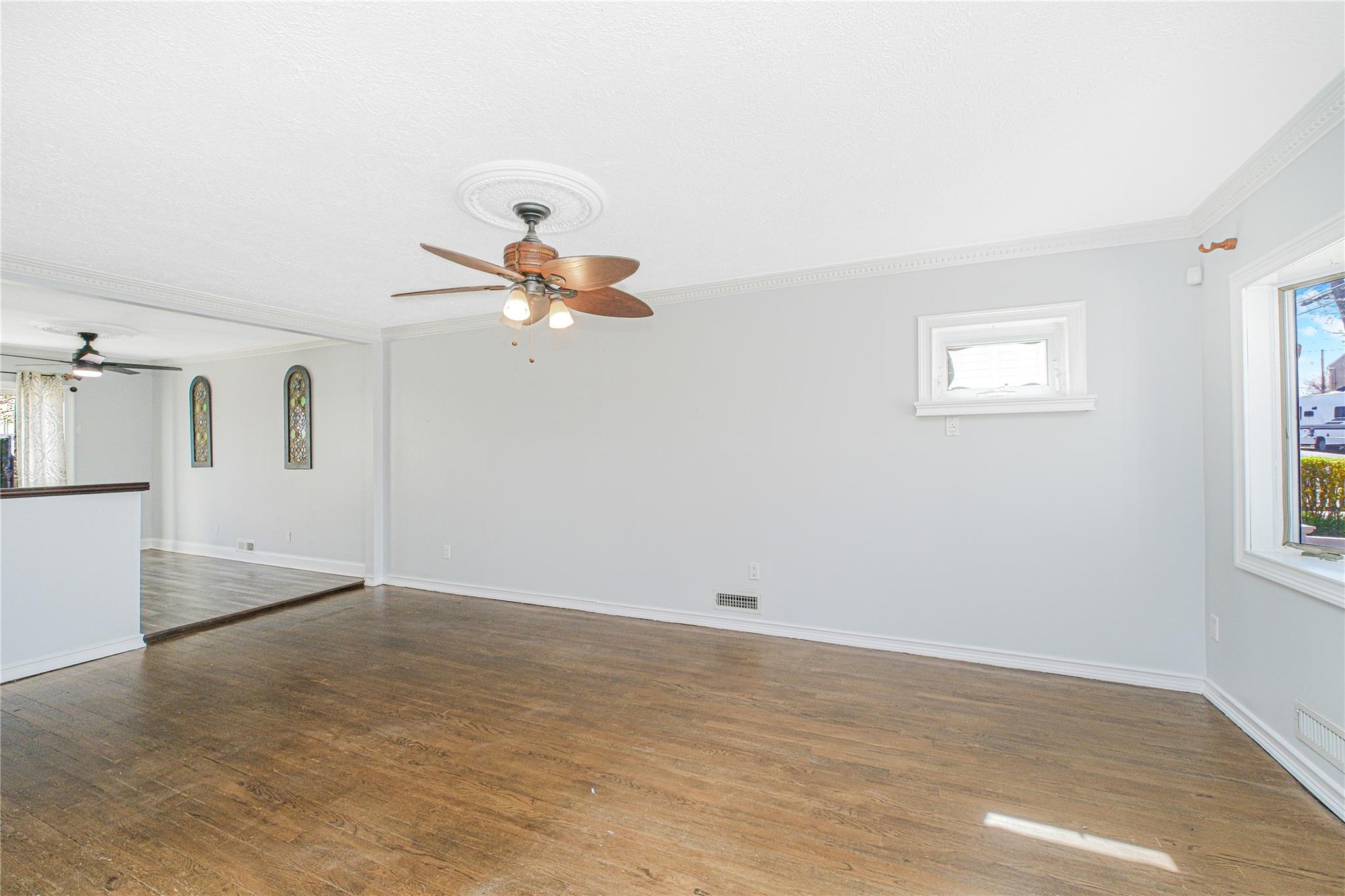 83 Vincent Ave, Staten Island, NY 10306