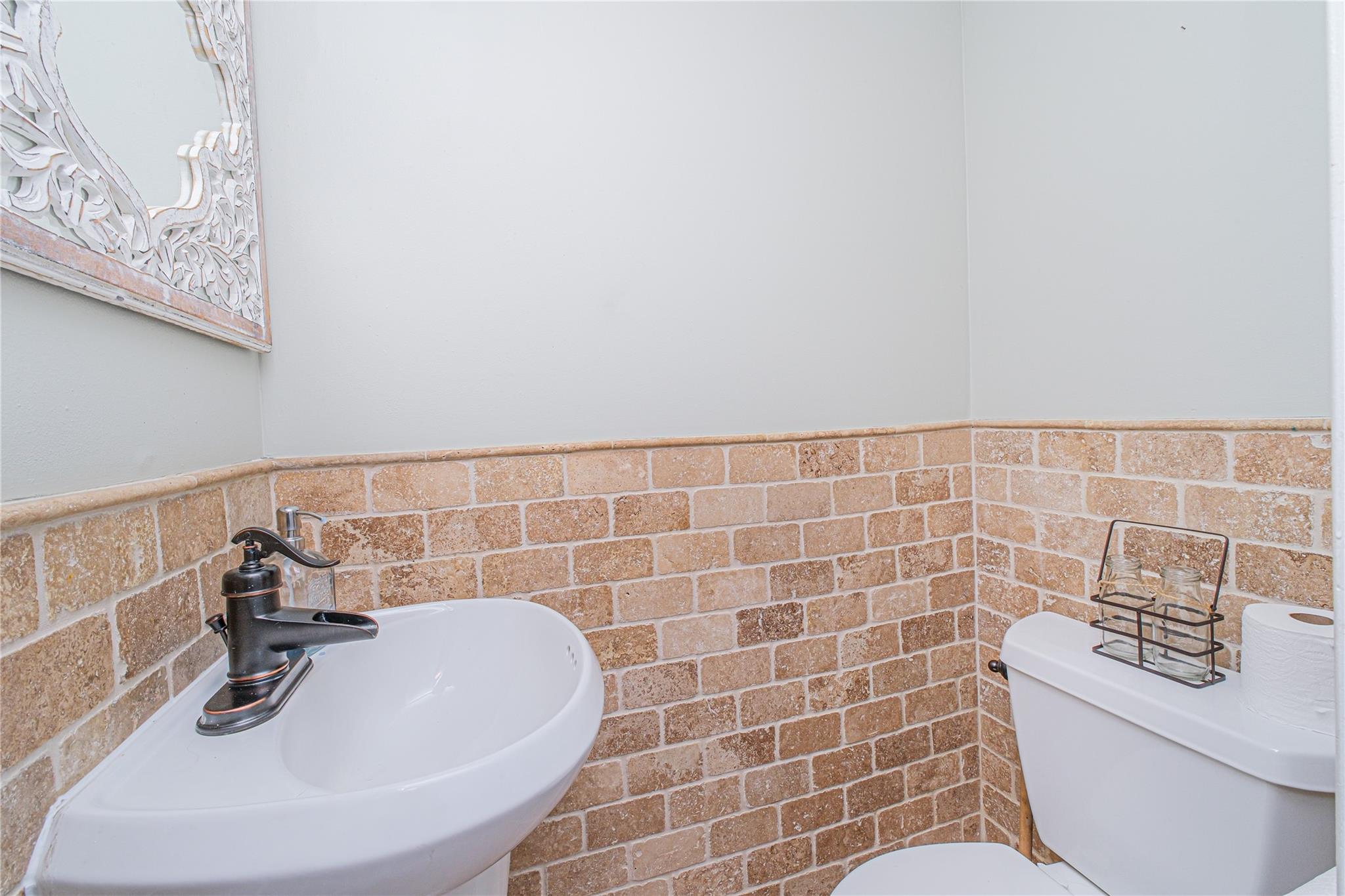 83 Vincent Ave, Staten Island, NY 10306