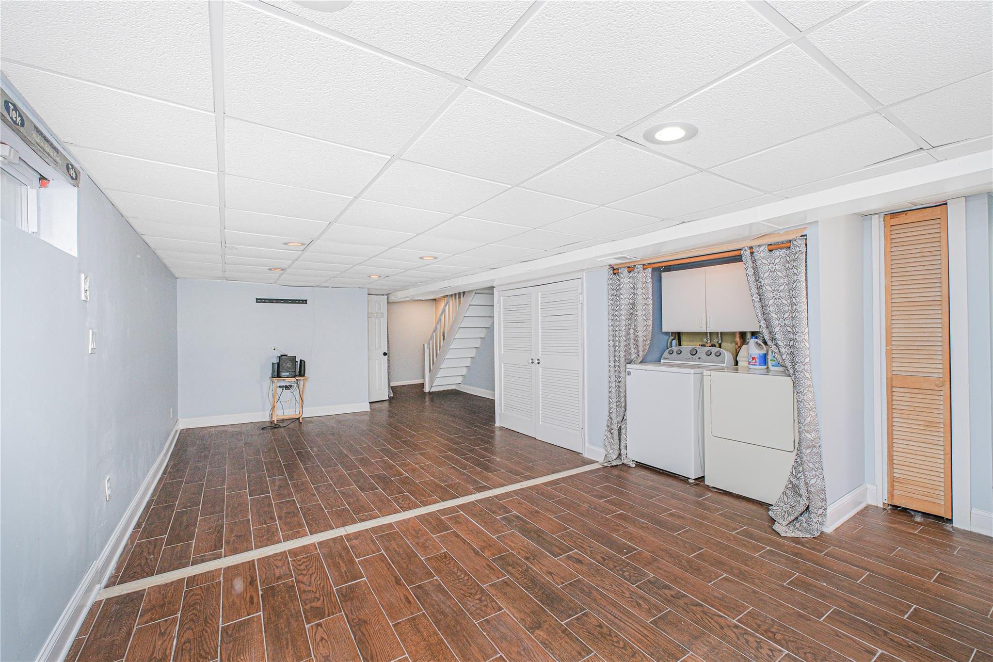 83 Vincent Ave, Staten Island, NY 10306