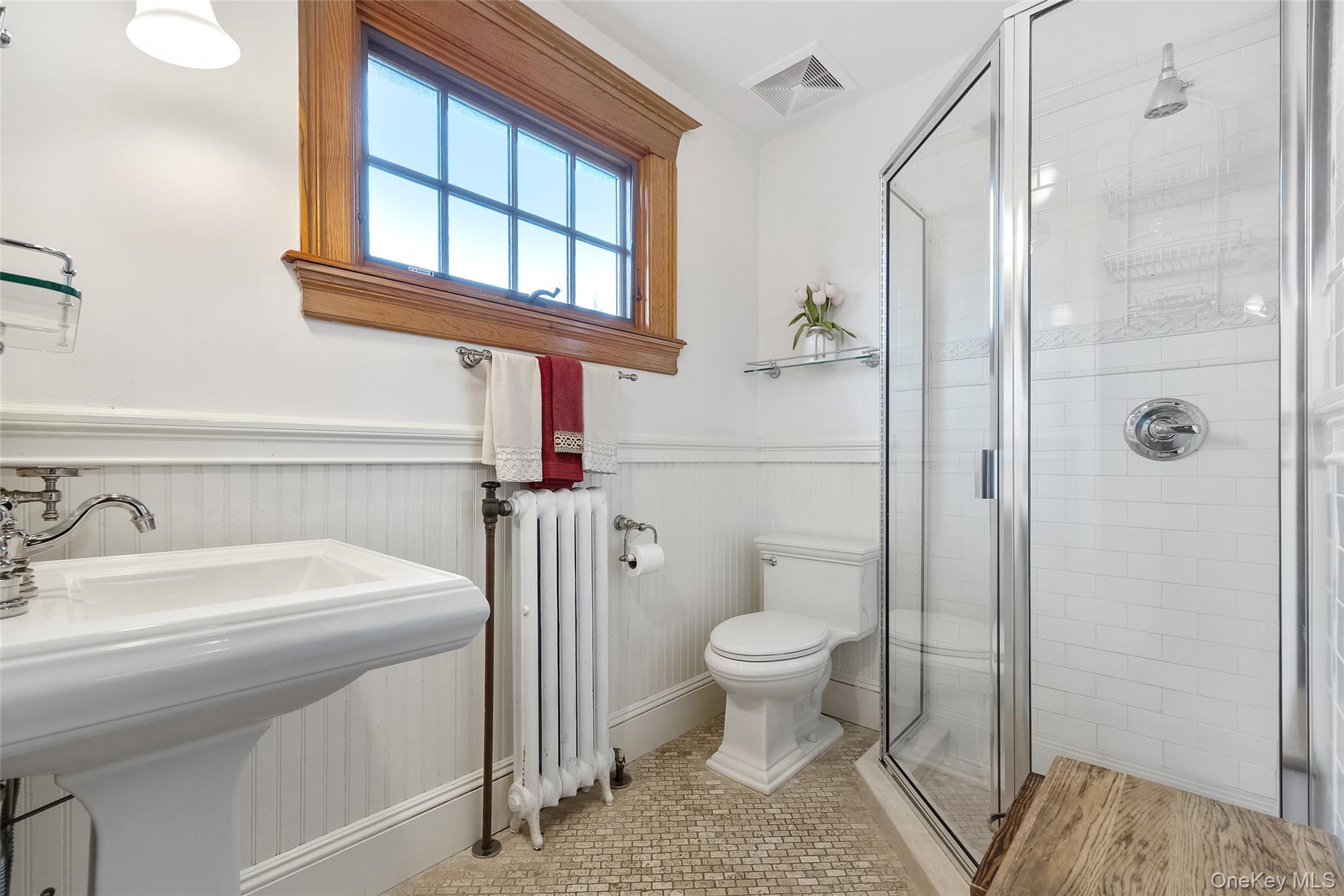 127 #1 Beverly Road, Douglaston, NY 11363