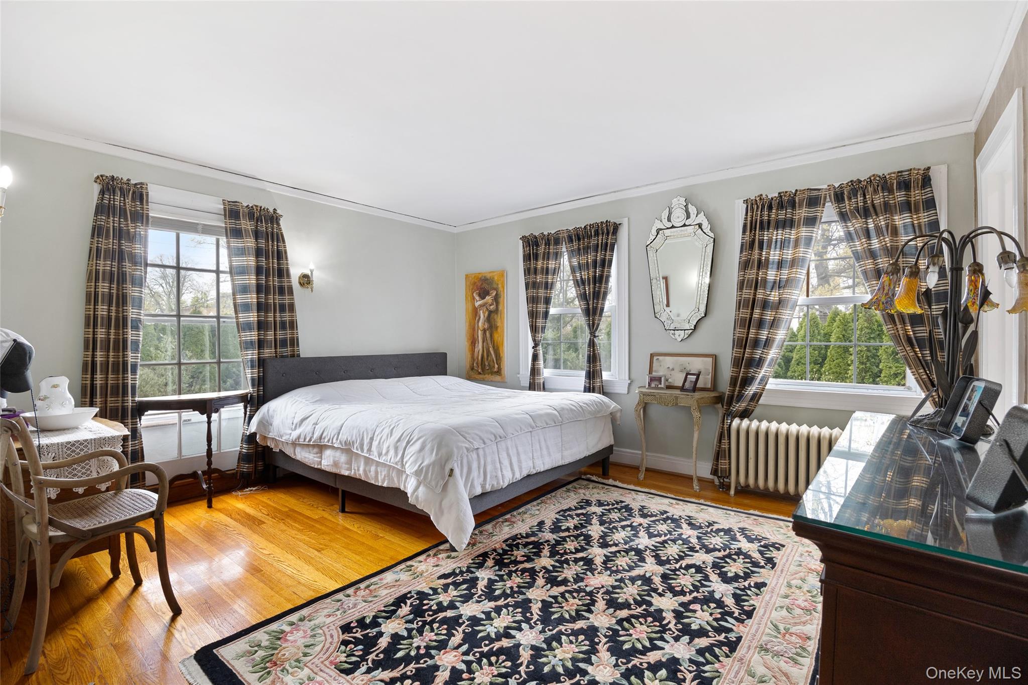 127 #1 Beverly Road, Douglaston, NY 11363