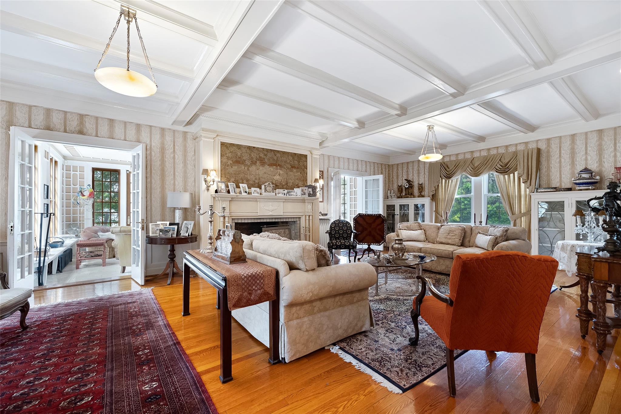 127 #1 Beverly Road, Douglaston, NY 11363