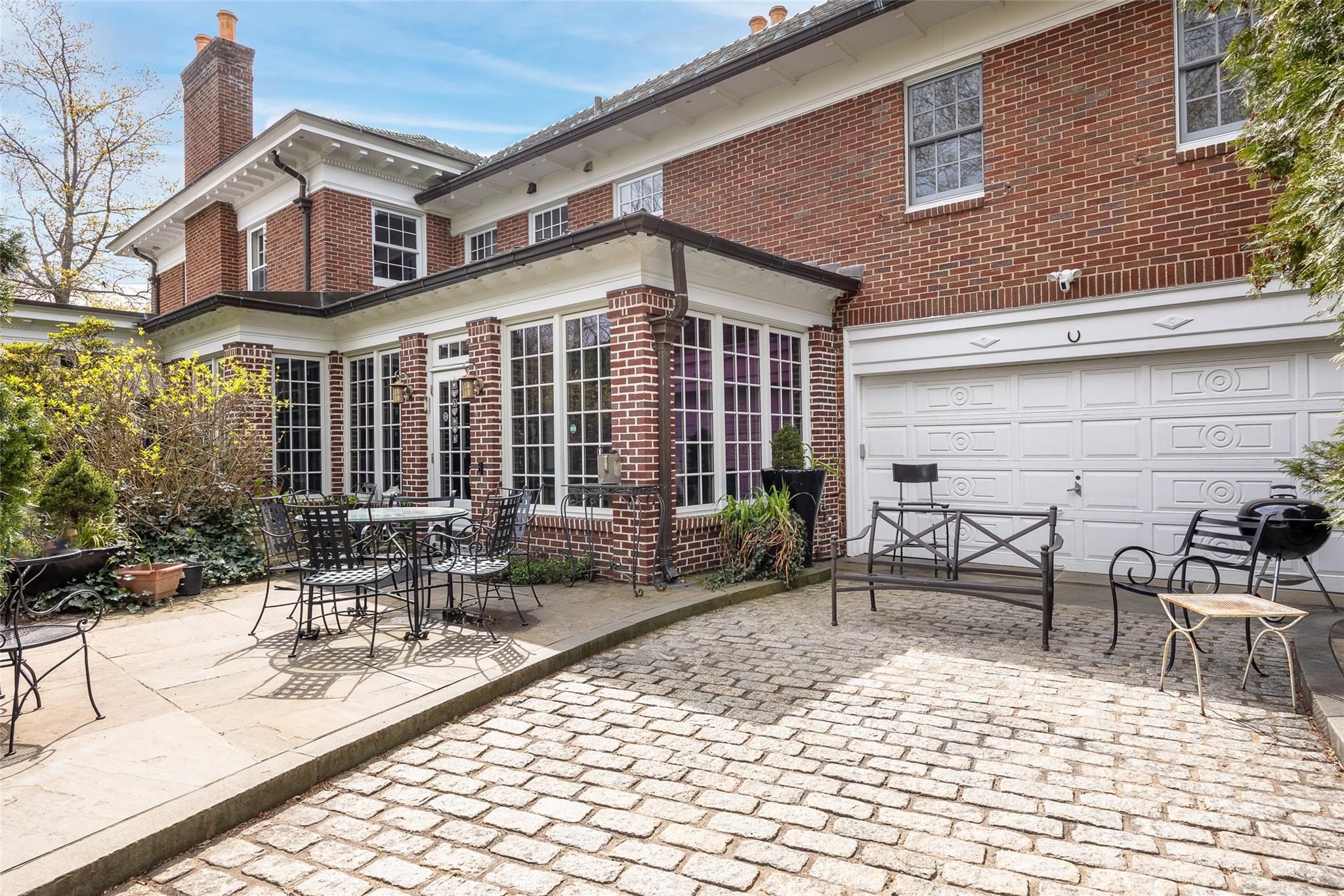 127 #1 Beverly Road, Douglaston, NY 11363