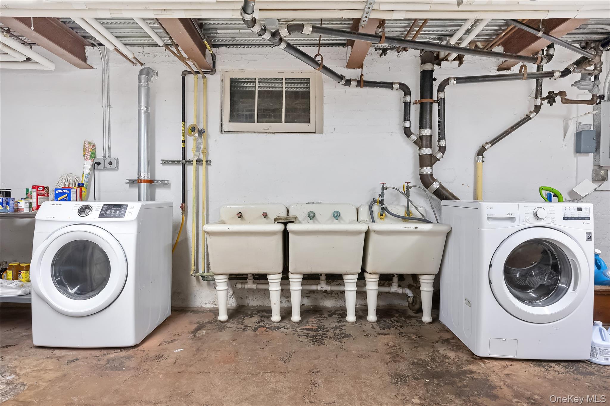 127 #1 Beverly Road, Douglaston, NY 11363