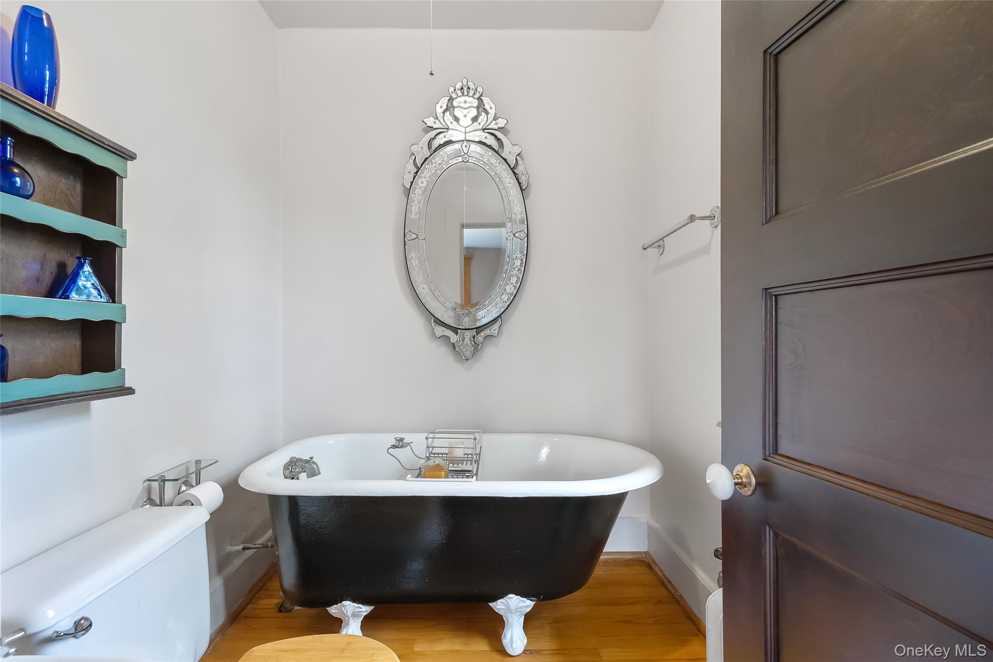 127 #1 Beverly Road, Douglaston, NY 11363