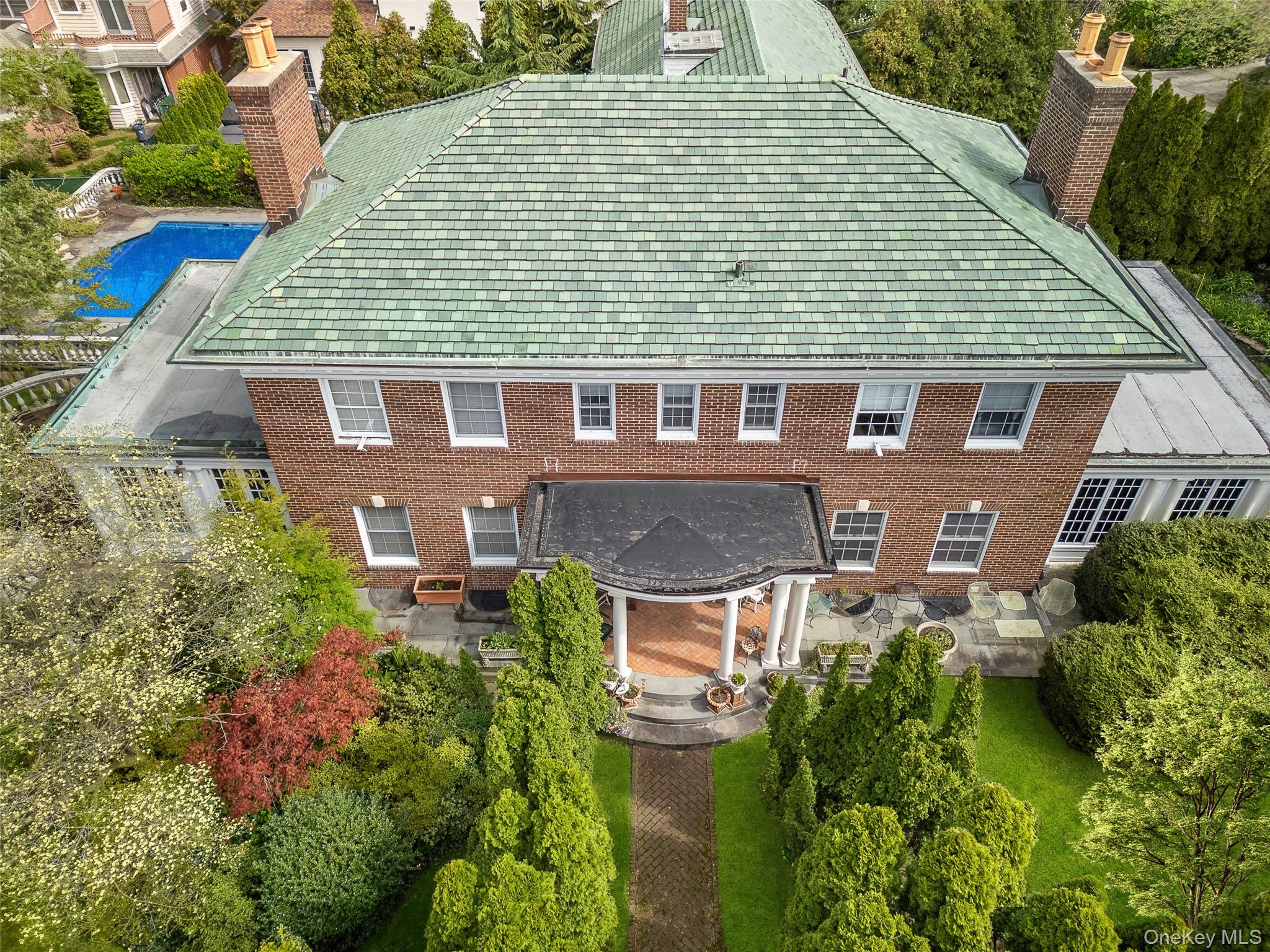 127 #1 Beverly Road, Douglaston, NY 11363