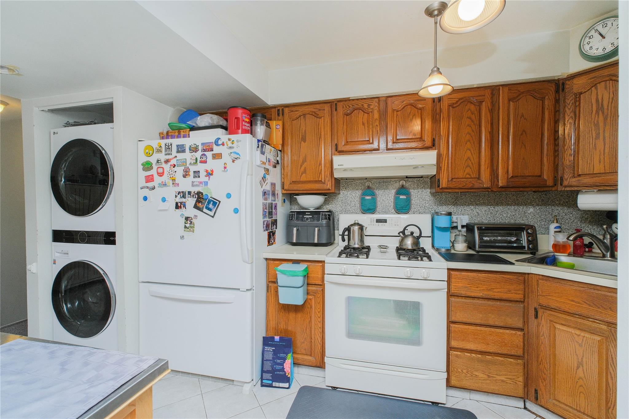 19 lamped Loop # a3, Staten Island, NY 10314