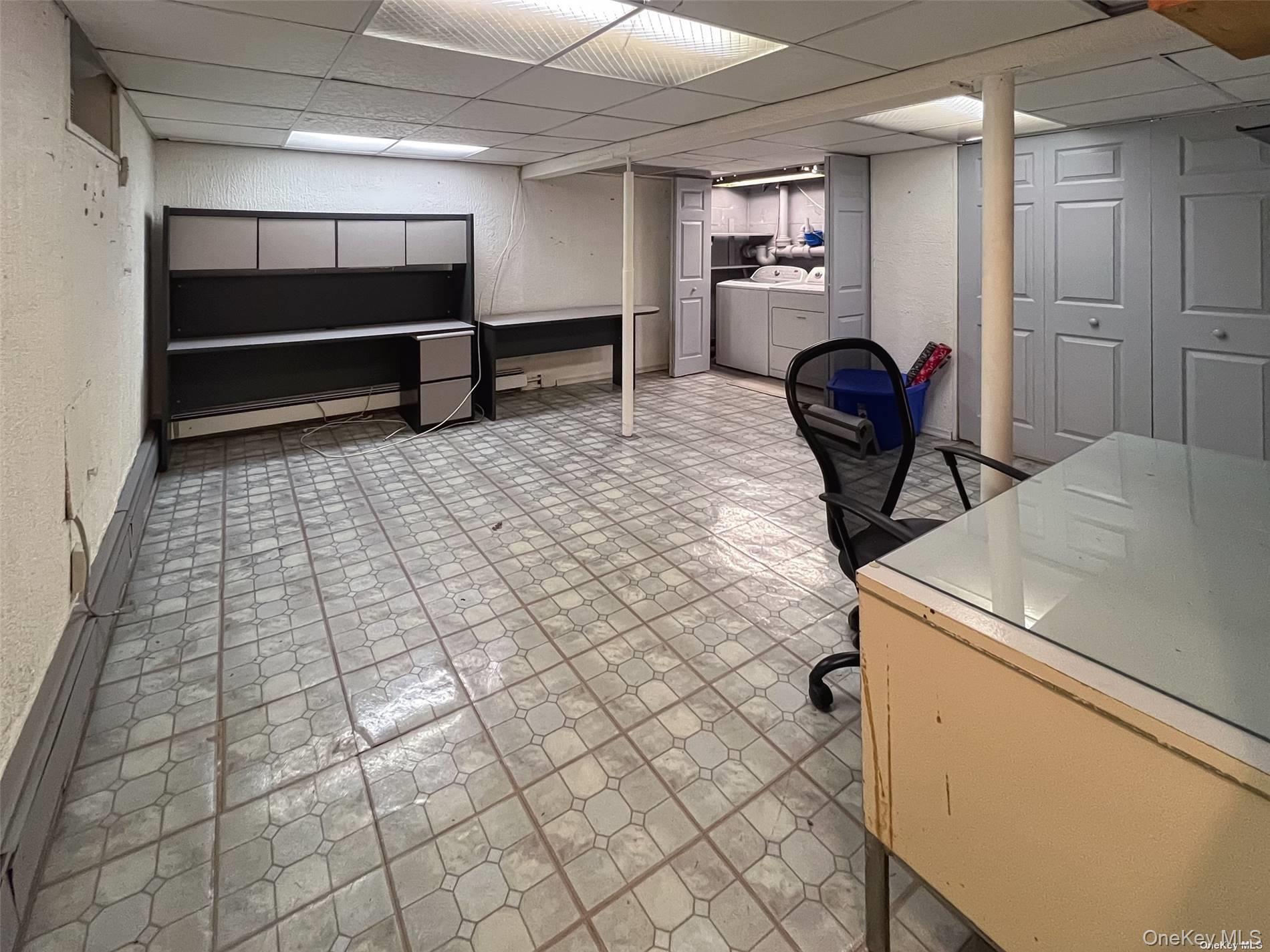 9 Reinhart Court, Melville, NY 11747