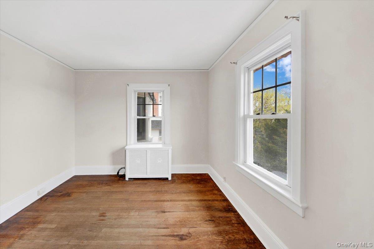 12 Pilgrim Avenue, Yonkers, NY 10710