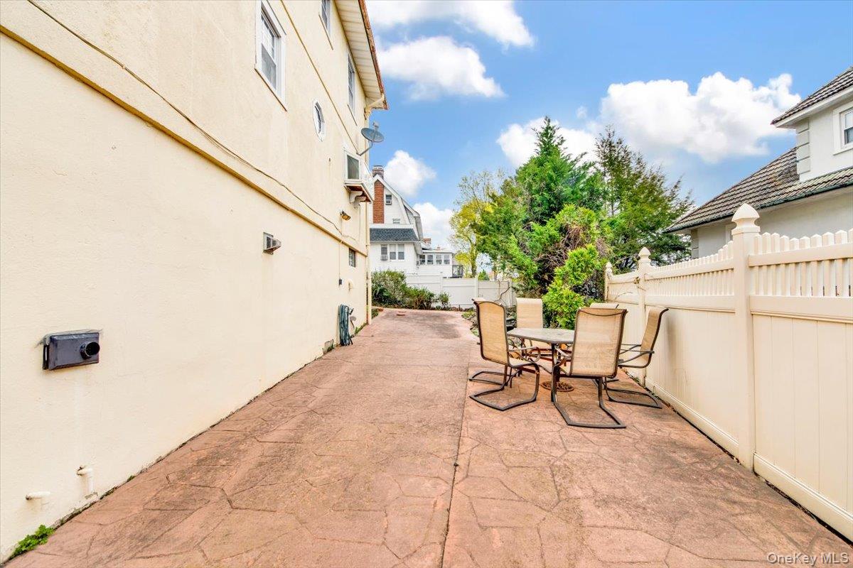 12 Pilgrim Avenue, Yonkers, NY 10710