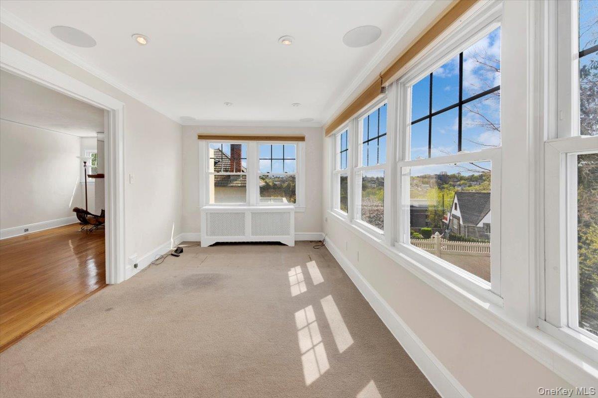 12 Pilgrim Avenue, Yonkers, NY 10710