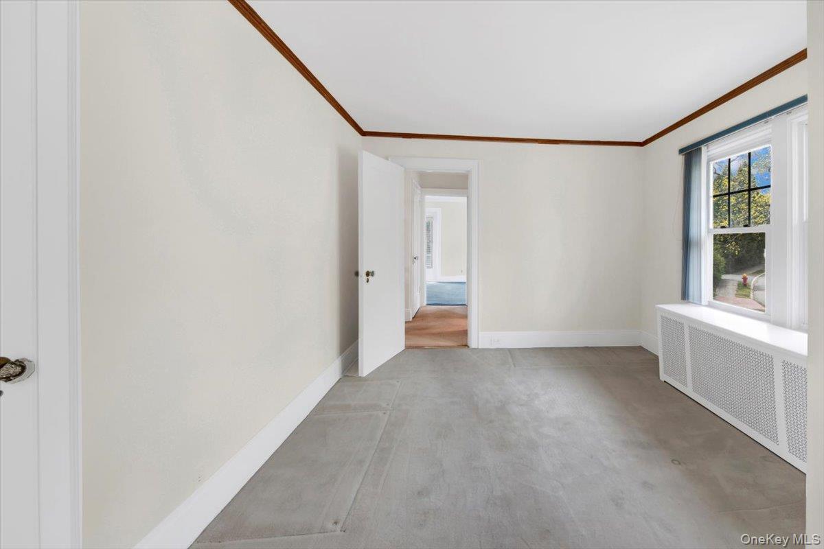 12 Pilgrim Avenue, Yonkers, NY 10710