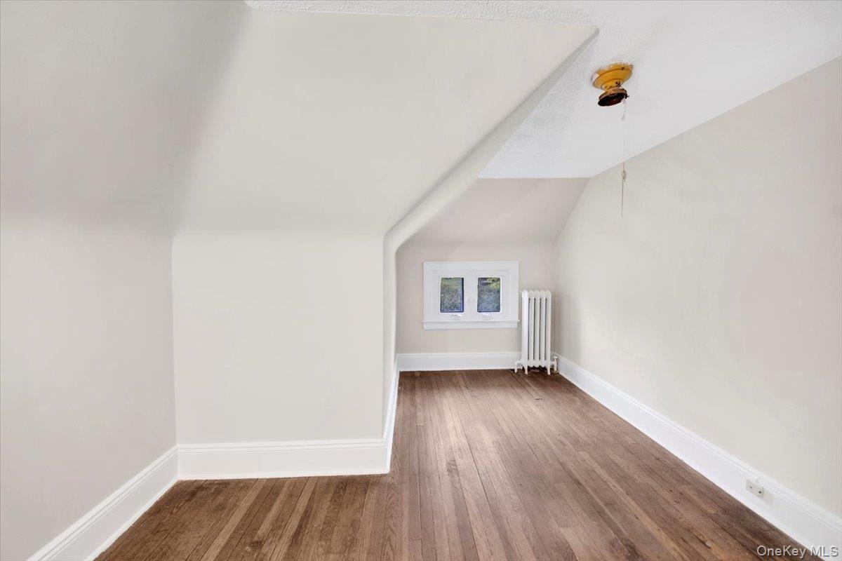 12 Pilgrim Avenue, Yonkers, NY 10710