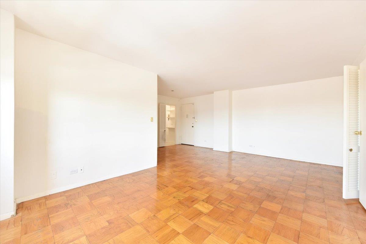 110-11 Queens Boulevard # 18D, Forest Hills, NY 11375