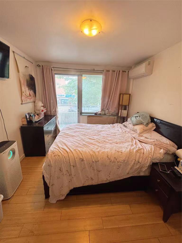 132-03 Sanford Avenue # 2F, Flushing, NY 11355