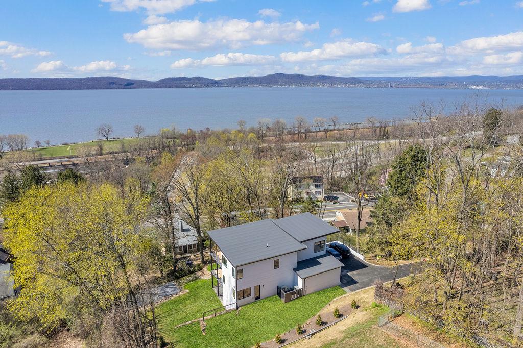 123 N Riverside Avenue, Croton-on-Hudson, NY 10520