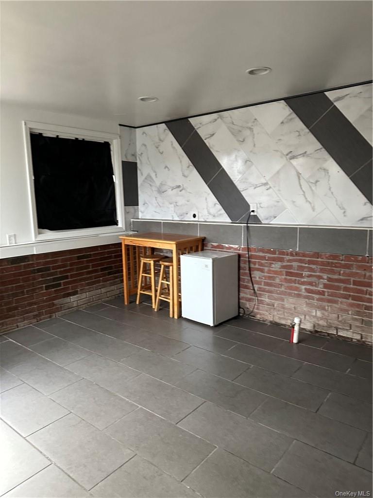 7 Ash Street, New Windsor, NY 12553