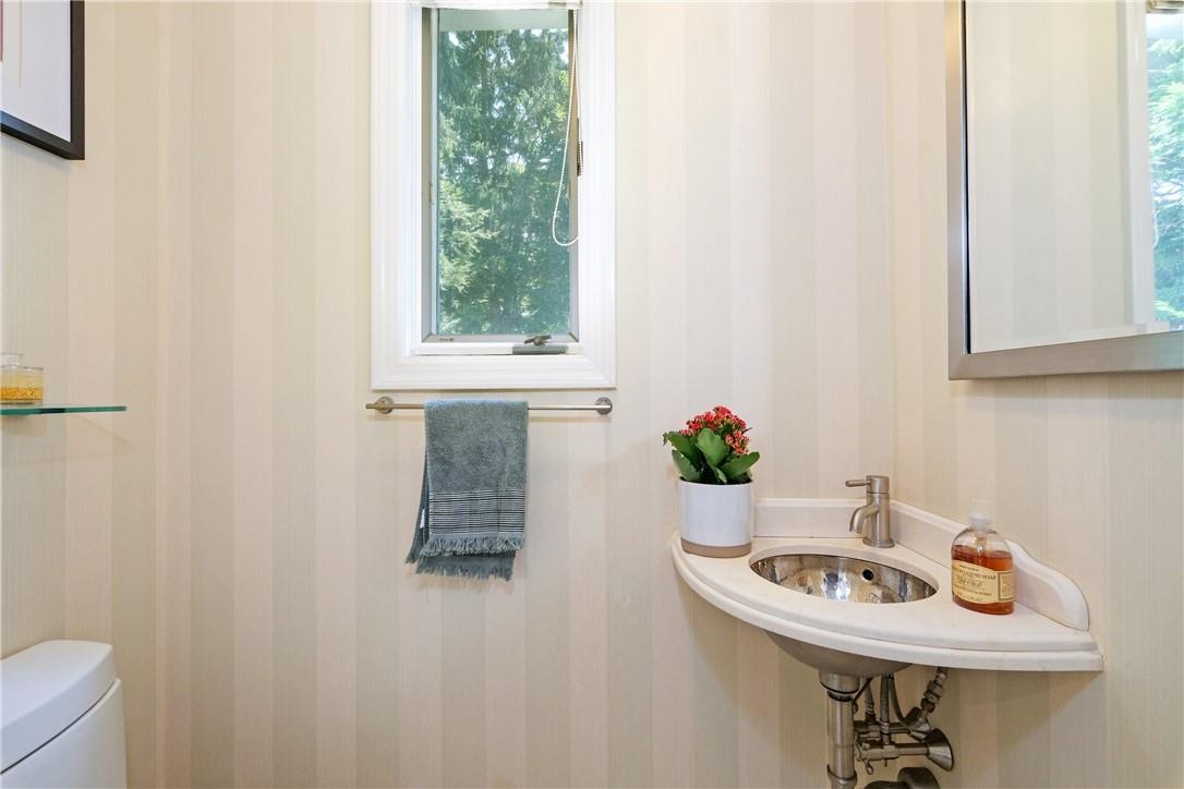 4 Ridgecrest E, Scarsdale, NY 10583