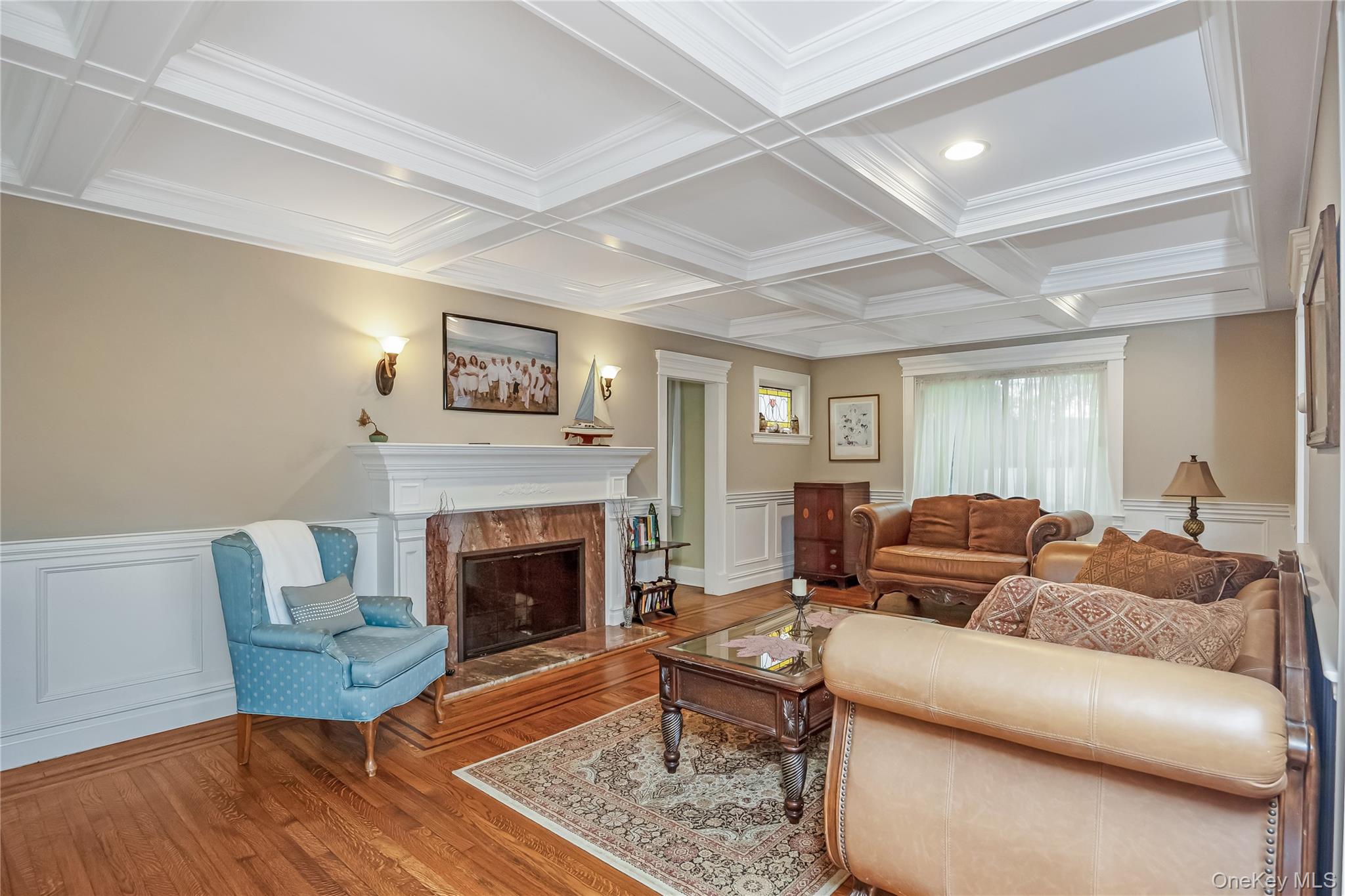 104 Grohmans Lane, Plainview, NY 11803