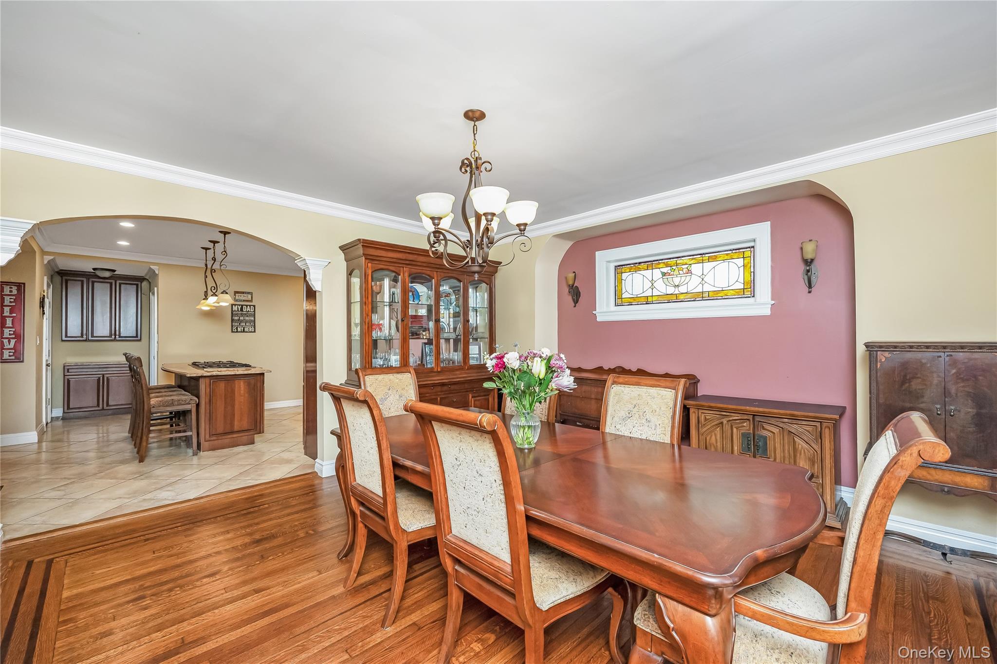 104 Grohmans Lane, Plainview, NY 11803