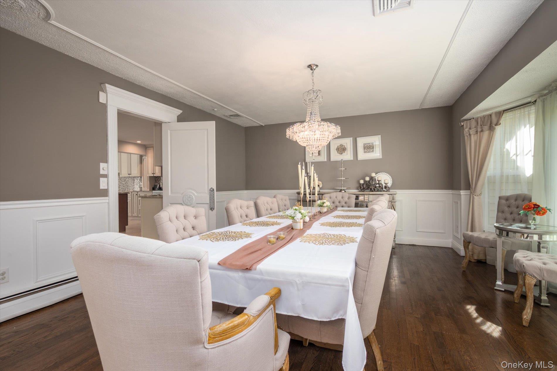 10 Stony Run Court, Dix Hills, NY 11746