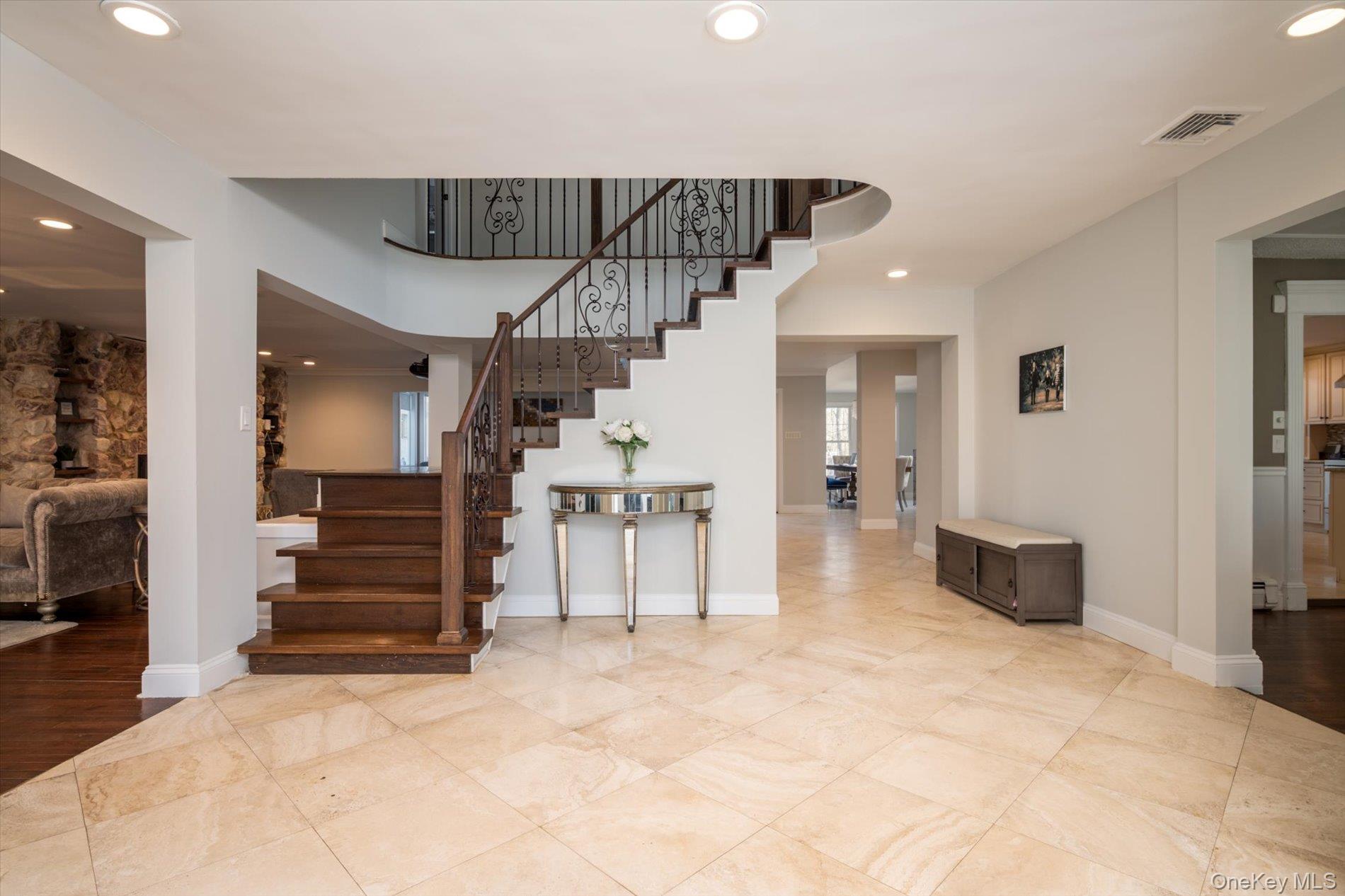 10 Stony Run Court, Dix Hills, NY 11746