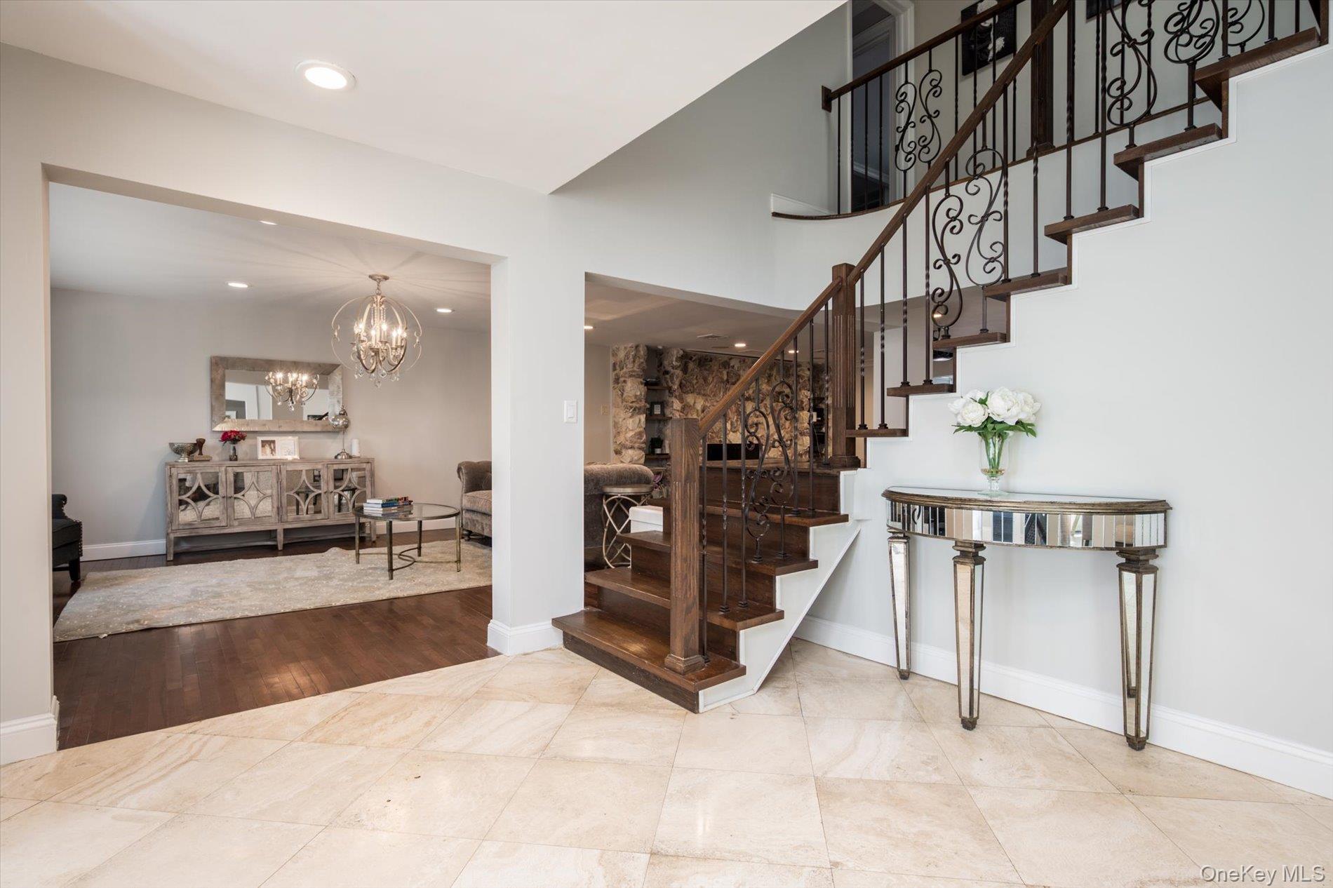 10 Stony Run Court, Dix Hills, NY 11746