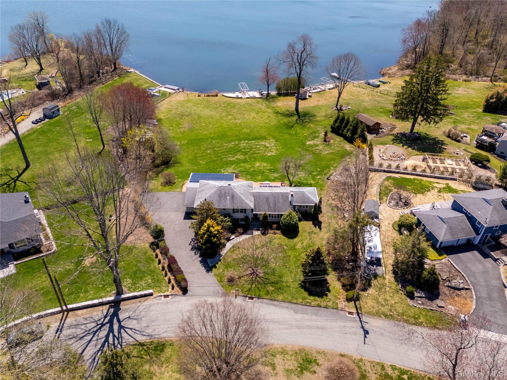 34 Seven Oaks Lane, Brewster, NY 10509
