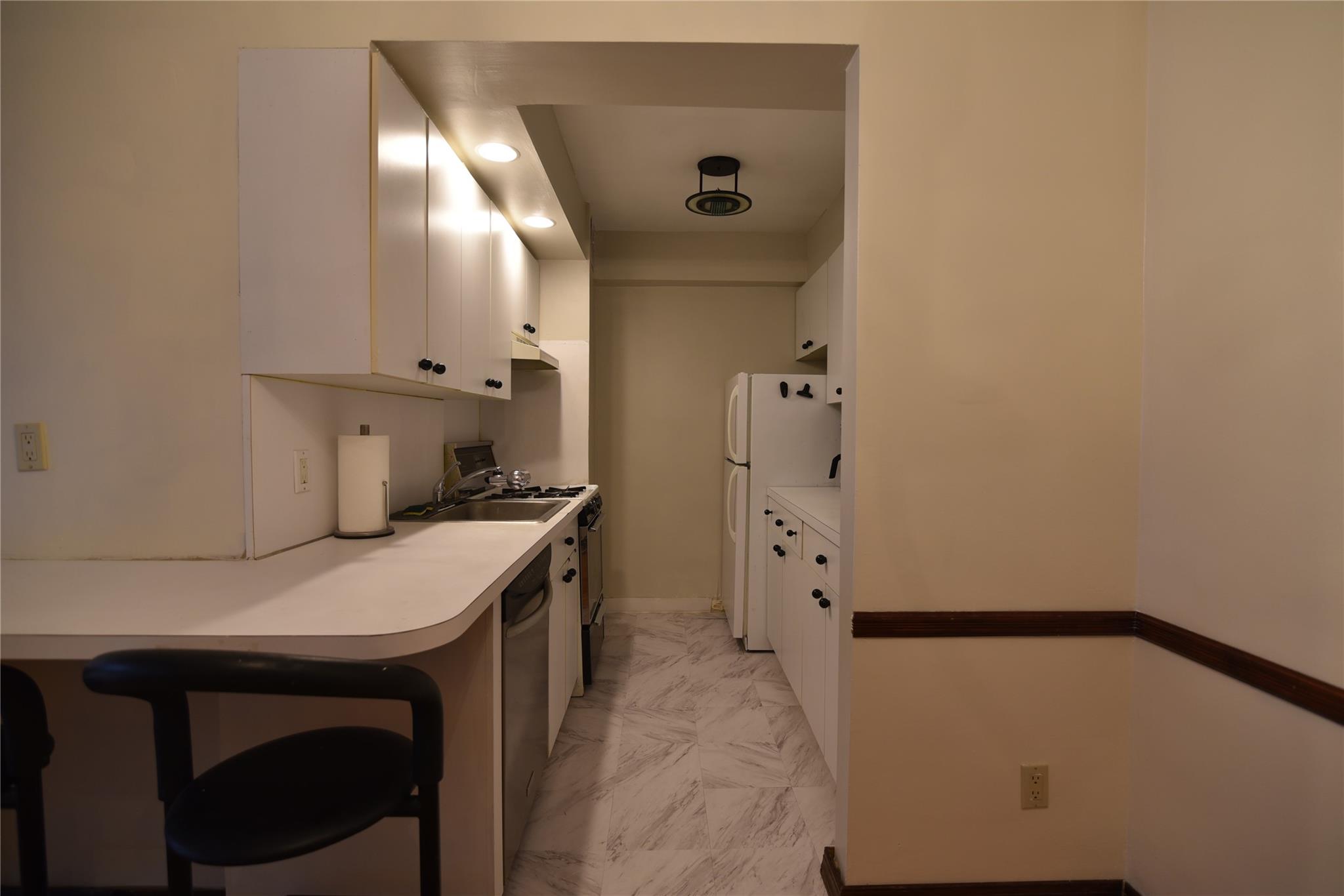 54-44 Little Neck Parkway # 6L, Little Neck, NY 11362