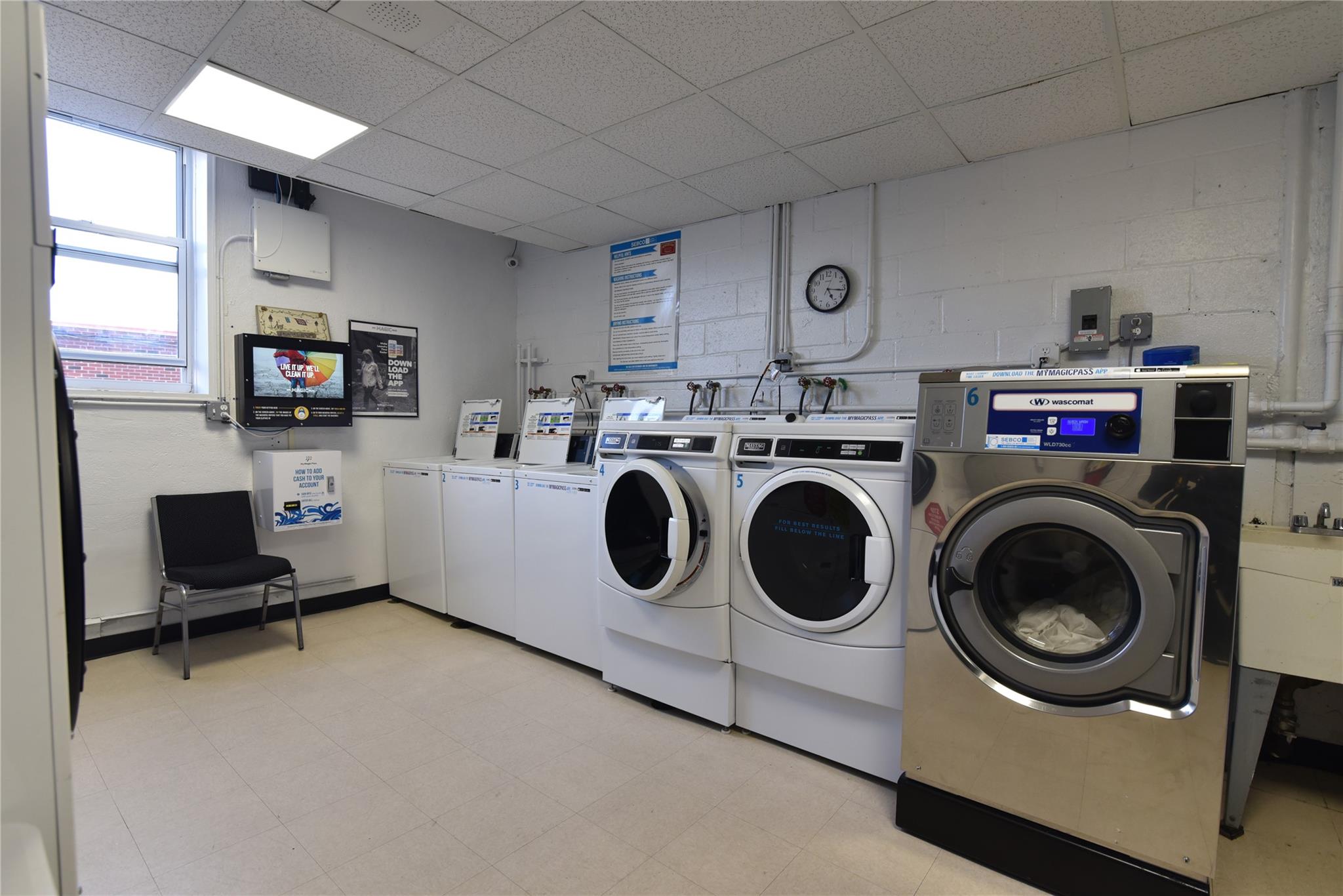 54-44 Little Neck Parkway # 6L, Little Neck, NY 11362