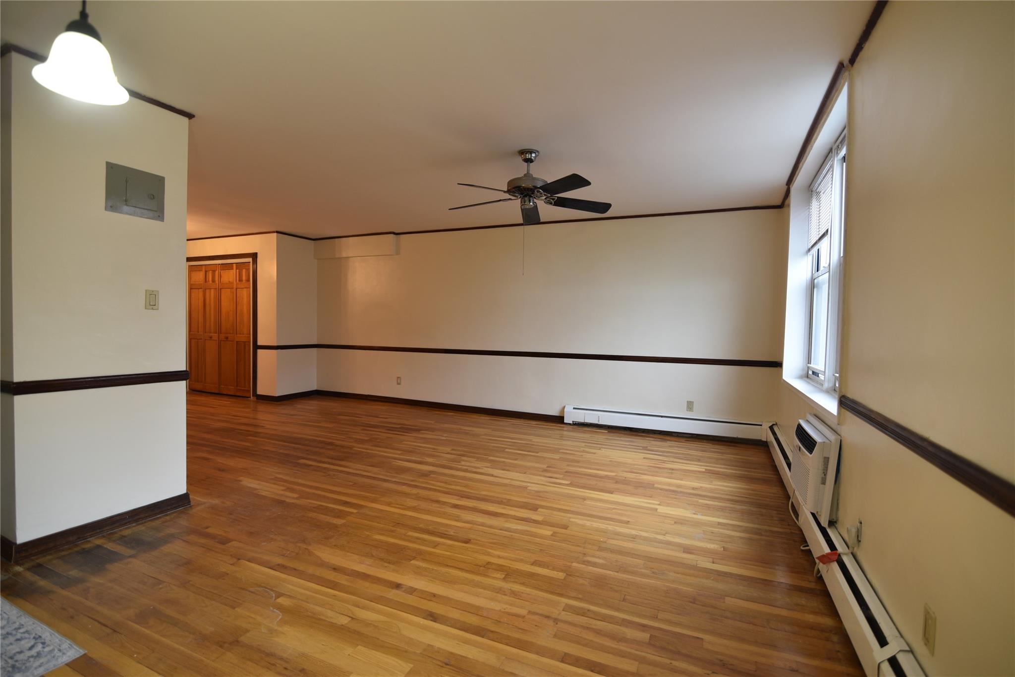 54-44 Little Neck Parkway # 6L, Little Neck, NY 11362