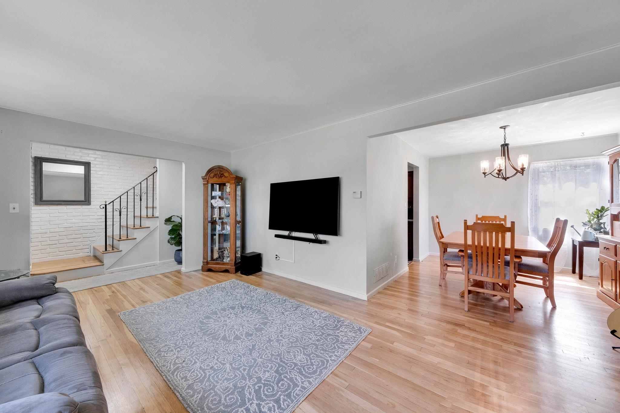 7 Hedge Lane, Centereach, NY 11720
