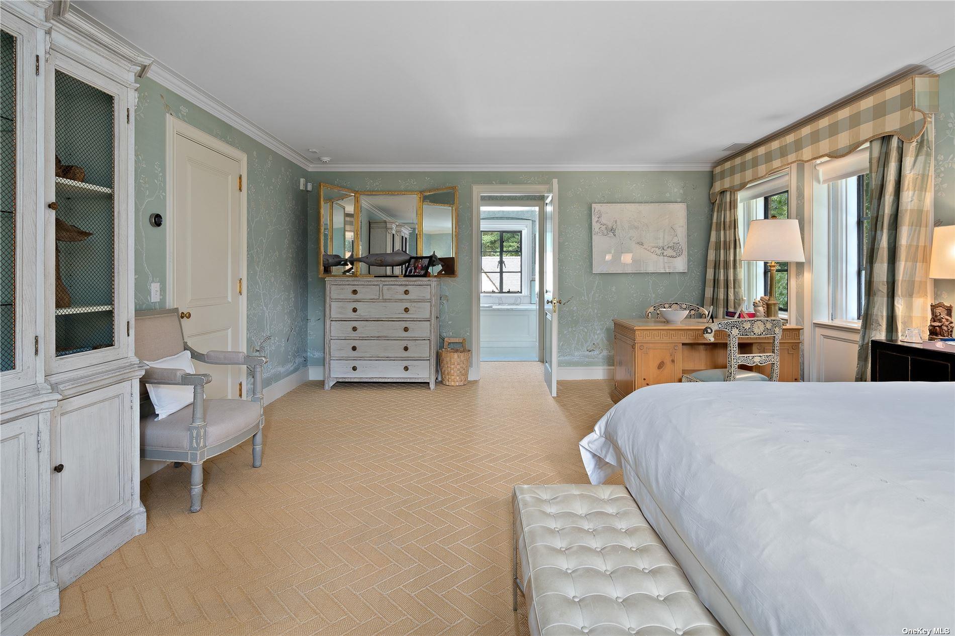 339 Duck Pond Road, Locust Valley, NY 11560